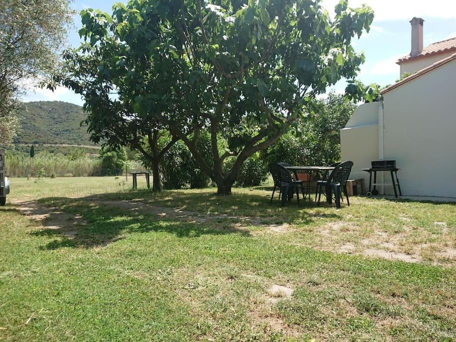 Maison Au Pied Des Pyrenees Le Boulou Exteriör bild